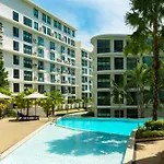 Modern Studio 5-Star 3 Pools Gym