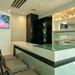 Yenna Apartment