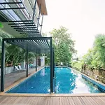 2 Bedroom Penthouse With Terrace And Great View!