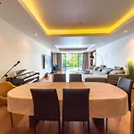 Charming 3-Bdr Apartment With Pool