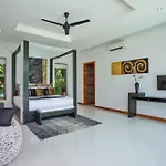 Elegant 4Br Salt Pool Villa Tangerine