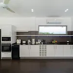 4Br Private Pool Villa With Spacious Design, Villa Luna