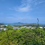 Condo With Roof Top Sea View