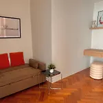 Stylish Penthouse With Panoramic Views At Icon Park