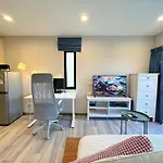 Digital Nomad Home Away With Pool & Gym
