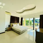 Pool Villa 4 Bd Rawai Nai Harn