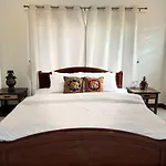 Kamala Family Villa 3Bds Local Style Near Beach