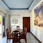 Kamala Family Villa 3Bds Local Style Near Beach