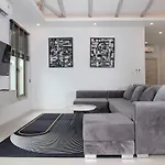New Luxury Villas In Rawai