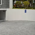 Title Halo, 2 Bedrooms Apartment