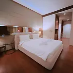 Rare Sunrise Cliff Villa 5 Bedrooms