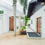 Jasmine Pool Villa In Nai Harn