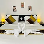 Hotel Baya Phuket