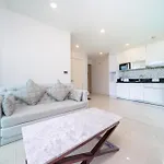1Br Condo, Hill View Viva Patong C301, Freedom Beach