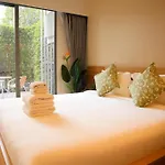 Spacious Apartments With Panoramic View In Laguna