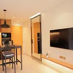 Spacious Apartments With Panoramic View In Laguna