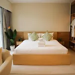 Spacious Apartments With Panoramic View In Laguna