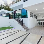 2Ms Zen Luxury Villa For Family & Friends, 4 Bdr, Private Pool, Rooftop, Kids\' Playground