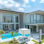 Grand View Residence Villa By Nla