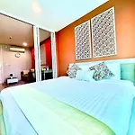 The Base Height Condo With Rooftop Infinity Pool