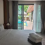 Phuket Meet Holiday Hotel 普吉岛相遇花园度假酒店