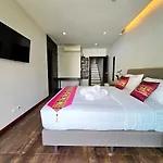 Modern 3-Bedroom Townhome In Kamala