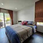 Modern 3-Bedroom Townhome In Kamala