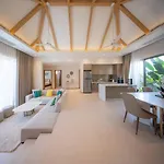 Modern 3Br Pool Villa T-Breeze
