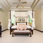 Prima Karon Villa