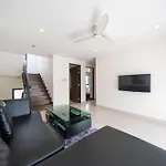 Phuket Villa With Rooftop Pool In Laguna Park
