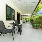 Oxavia Garden Oasis In Nai Harn - Your Private Tropical Garden With 3 Cabins And Jacuzzi