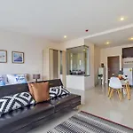 Chic Condo By Resava