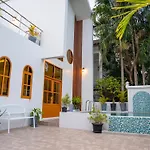 3 Bedroom Villa With Pool Near Fitness Street
