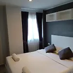 Well Located Condo-1Br T1-Nv-203