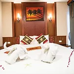 Patong Hemingways Hotel