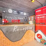 Oyo 232 Patong City Hometel