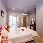 Oyo 292 The Oddy Hip Hotel