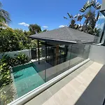 Boat Avenue 4 Bed Pool Villa Sleep 8
