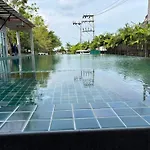Phuket Naka Condon-52-13泳池高速上网免费停车