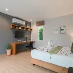 Phuket La Siesta Pool Villas & Pool Access Rooms