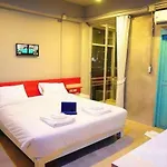 Oyo 292 The Oddy Hip Hotel