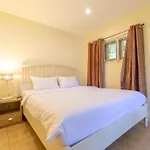 Tongtong Garden Holiday Hotel