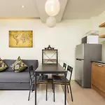 Lago Apartments By Tropiclook