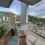 Karon Hill 1 Bedroom City & Ocean, City And Mountain View