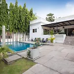 Grand 5Br Pool Villa Sea La Vie