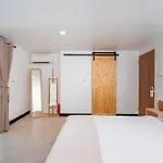 Kata Station Boutique Hotel