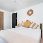 Kata Station Boutique Hotel