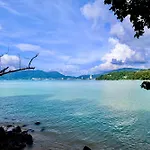 Tri Trang Beachfront Apartments With Stunning Views