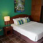 Sugar And Spice Inn