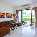 Honeymooner Pool Villa@Seastone